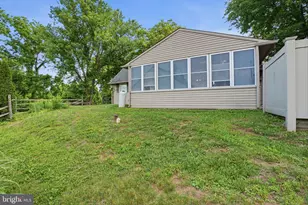 2 Quay Rd, Levittown, PA 19057 - Photo 27