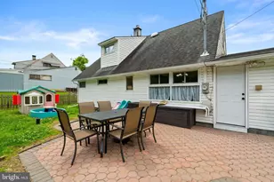 44 Quickset Rd, Levittown, PA 19057 - Photo 25