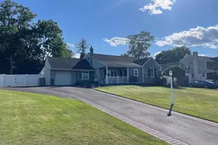 1004 Hillside Dr, Southampton, PA 18966 - Photo 1