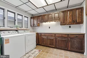 12 Idolstone Rd, Levittown, PA 19057 - Photo 19