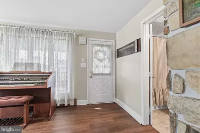 12 Idolstone Road, Levittown, PA 19057 - Photo 5