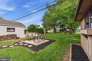 12 Idolstone Rd, Levittown, PA 19057 - Photo 29