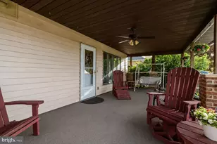 12 Idolstone Rd, Levittown, PA 19057 - Photo 3