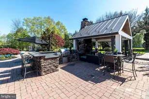 2209 Denbeigh Dr, Jamison, PA 18929 - Photo 9