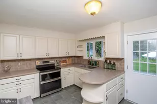 43 Glen Dr, Yardley, PA 19067 - Photo 15