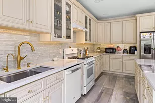 35 Brinkmanns Way, Feasterville-Trevose, PA 19053 - Photo 5