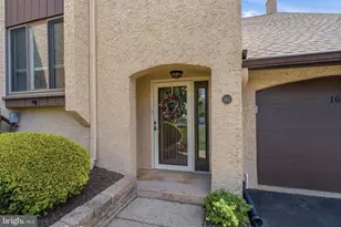 162 Golf Club Dr, Langhorne, PA 19047 - Photo 3