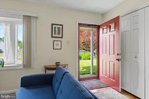 695 Locust Rd, Warminster, PA 18974 - Photo 3