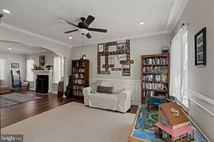 321 W Richardson Ave, Langhorne, PA 19047 - Photo 13