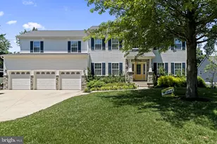321 W Richardson Ave, Langhorne, PA 19047 - Photo 1
