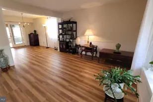 6433 Lenox Ct, Bensalem, PA 19020 - Photo 7