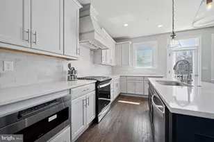 212 Foxhedge Rd, Chalfont, PA 18914 - Photo 3