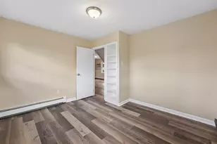 9 Rustleaf Ln, Levittown, PA 19055 - Photo 13