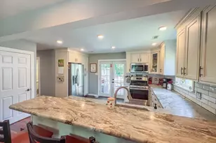 415 W Richardson Ave, Langhorne, PA 19047 - Photo 11