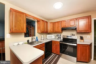 423 Chelsea Rd, Fairless Hills, PA 19030 - Photo 7