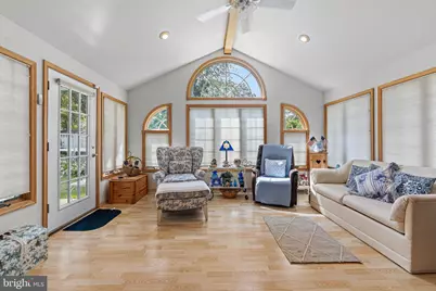 573 Hammond Drive, Yardley, PA 19067 - Photo 3