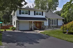 573 Hammond Dr, Yardley, PA 19067 - Photo 1