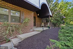 718 Bridgeview Rd, Feasterville-Trevose, PA 19053 - Photo 3
