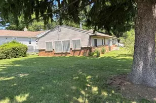 2002 Park Ave Ave, Feasterville-Trevose, PA 19053 - Photo 3
