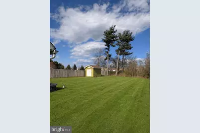 204 Kenwood S, Levittown, PA 19055 - Photo 13