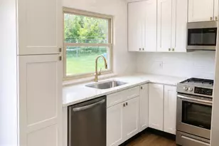 204 Kenwood S, Levittown, PA 19055 - Photo 3