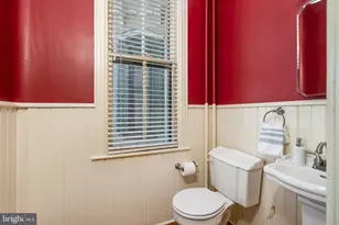 204 E Washington Ave, Newtown, PA 18940 - Photo 25