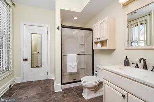 204 E Washington Ave, Newtown, PA 18940 - Photo 31