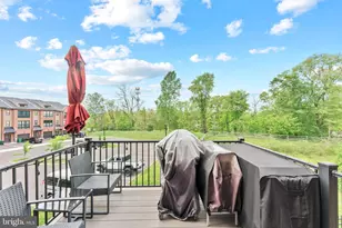 8 Sienna Pl, Feasterville-Trevose, PA 19053 - Photo 3