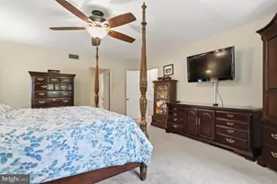 10 Pheasant Dr, Holland, PA 18966 - Photo 29