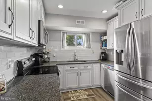 190 Northpark Dr, Levittown, PA 19054 - Photo 13
