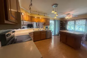 418 Welsford Rd, Fairless Hills, PA 19030 - Photo 9