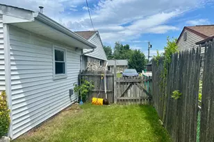 2513 Laurel Dr, Bristol, PA 19007 - Photo 29