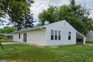 10 Linden Ln, Levittown, PA 19054 - Photo 37