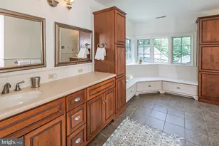 12 Crestwood Cir, New Hope, PA 18938 - Photo 51
