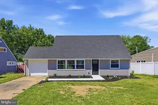 101 Kingwood Ln, Levittown, PA 19055 - Photo 1