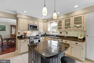 11 Gunning Ln, Langhorne, PA 19047 - Photo 9