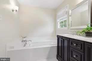 2044 E Wellington Rd, Newtown, PA 18940 - Photo 25