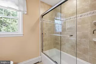 949 Queens Dr, Yardley, PA 19067 - Photo 27