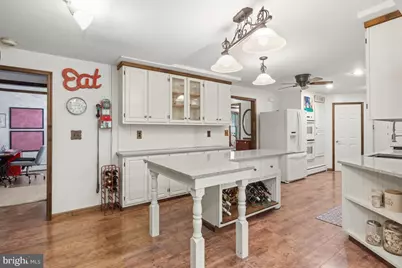 122 Brookside Drive, Feasterville-Trevose, PA 19053 - Photo 5