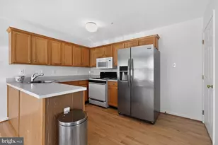 327 Eagle Ct, Jamison, PA 18929 - Photo 9