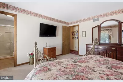 2733 Village Road, Langhorne, PA 19047 - Photo 15