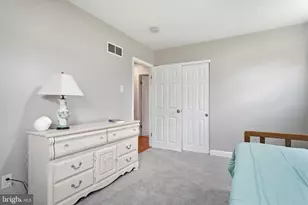 688 Fairfield Dr, Warminster, PA 18974 - Photo 17