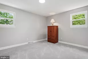688 Fairfield Dr, Warminster, PA 18974 - Photo 15