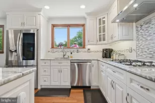 688 Fairfield Dr, Warminster, PA 18974 - Photo 13