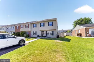 5725 Cavalier Ct, Bensalem, PA 19020 - Photo 3