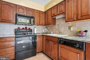 2948 Hanita Ct, Bensalem, PA 19020 - Photo 9