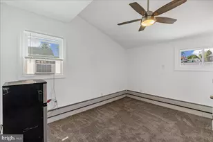 46 Twin Oak Dr, Levittown, PA 19056 - Photo 13