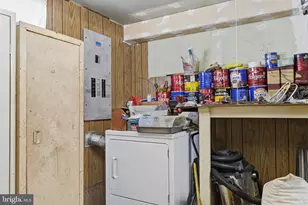 23 Shelter Ln, Levittown, PA 19055 - Photo 25