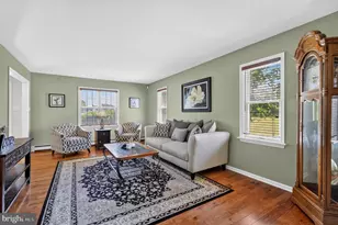 2002 Broad St, Perkasie, PA 18944 - Photo 7