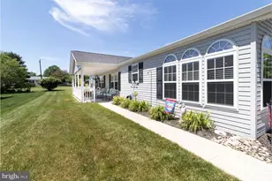 559 Spring Meadow Cir, New Hope, PA 18938 - Photo 3